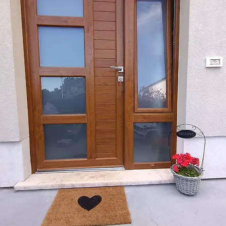 Luxury New Blue Moon Lägenhet