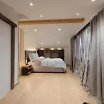 Apartment Luxury New Blue Moon *